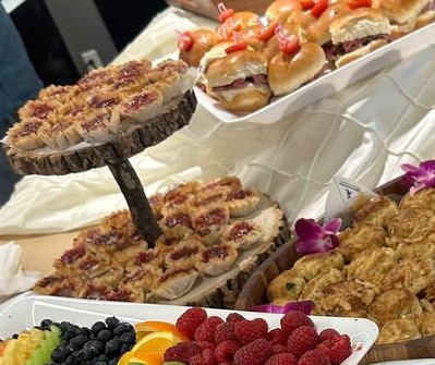 Brie & Raspberry Bites (V)